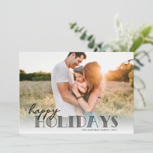 Eenvoudige Moderne Typografie Zwarte Kerst Foto Feestdagenkaart (Staand voorkant)