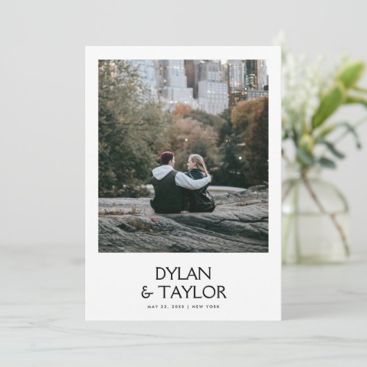 Eenvoudige moderne vetgedrukte naam ingelijst 2-fo save the date (Staand voorkant)