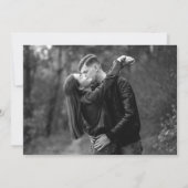 Eenvoudige moderne zwart wit chique foto bruiloft kaart (Achterkant)