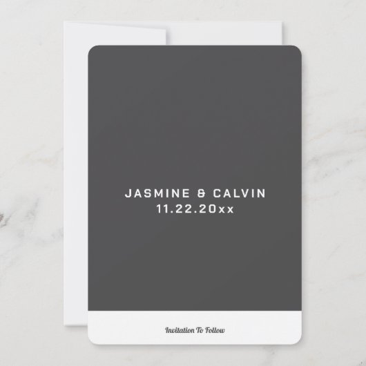 Eenvoudige moderne zwart-wit foto save the date (Achterkant)