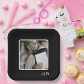 Eenvoudige moderne zwart-wit monogram foto papieren bordje (Feest)