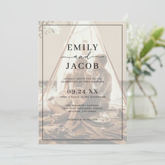 Eenvoudige moderne zwart-wit overlay foto bruiloft kaart (Staand voorkant)