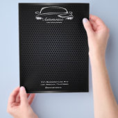 Eenvoudige moderne zwarte autohandel grand opening flyer (Hand)