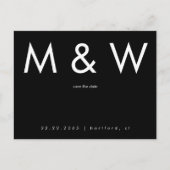 Eenvoudige Monogram B/W QR Code Bewaar Datum Aankondigingskaart (Voorkant)