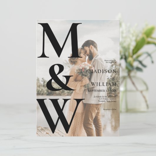 Eenvoudige Monogram Foto Moderne Bruiloft Kaart (Staand voorkant)