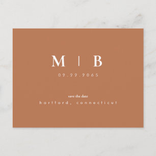 Eenvoudige Monogram Terracotta Save the Date QR Co Briefkaart