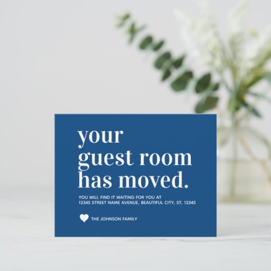 Eenvoudige 'Navy Blue Guest Room'-aankondiging Aankondigingskaart (Staand voorkant)