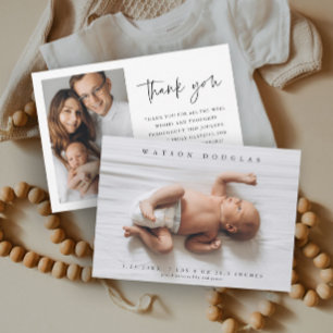 Eenvoudige pasgeboren babyfoto geboorte aankondiging