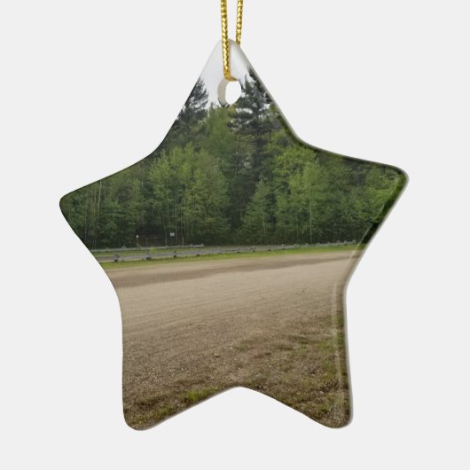 Eenvoudige plaatsen keramisch ornament (Links)