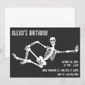 Eenvoudige pose skelet verjaardag Halloween Kaart (Voorkant / Achterkant)