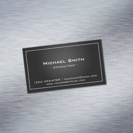 Eenvoudige professionele zwarte metallische modern magnetisch visitekaartje (Voorbeeld)