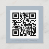 Eenvoudige QR-code Dusty Blue Wedding RSVP-behuizi Informatiekaartje (Achterkant)