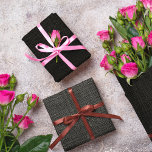 Eenvoudige realistische Burlap Rustic Black Grey C Inpakpapier Vel<br><div class="desc">Eenvoudig en bijtachtig vouwstijlpatroon. Let op: er wordt geen echte puinhoop gebruikt in dit ontwerp,  het is een digitaal bewerkte fotografie.</div>