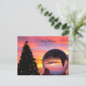 Eenvoudige reflectie op zonsonderste kerstboom feestdagenkaart (Staand voorkant)