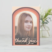 Eenvoudige Retro Pink Arch Foto Afstuderen Dank u Bedankkaart (Staand voorkant)