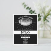 Eenvoudige Retro Wit Football Budget Verjaardag Ui (Staand voorkant)