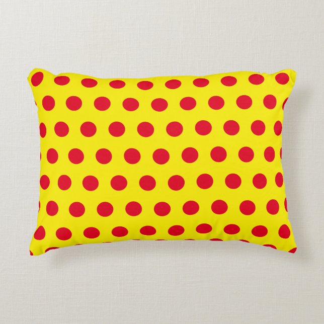Eenvoudige rode en gele pokadop accent kussen (Voorkant)