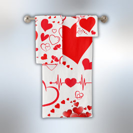 Eenvoudige rode harten romantische liefde op wit | bad handdoek