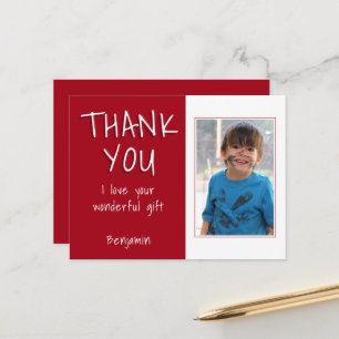 Eenvoudige rode jongensfoto Bedankt verjaardag Briefkaart