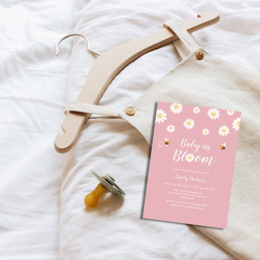 Eenvoudige roze Daisy Baby in bloei meisje douche Kaart