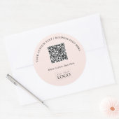 Eenvoudige Roze Zakelijke Logo QR Code Promotie Ronde Sticker (Envelop)