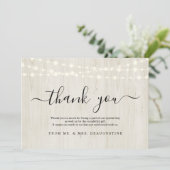 Eenvoudige rustieke sprookjeslichten op licht hout bedankkaart (Staand voorkant)