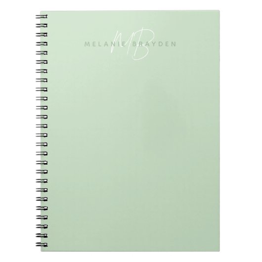 Eenvoudige Sage GreenMinimalist 2 Monogram Naam Notitieboek (Voorkant)