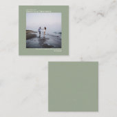 Eenvoudige Sage Groene Bruiloft Bewaar de Datum Fo Notitiekaartje (Voorkant / Achterkant)