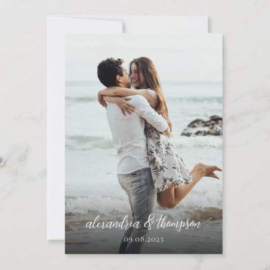 Eenvoudige Sage Groene Foto QR Code RSVP Bruiloft Kaart (Achterkant)