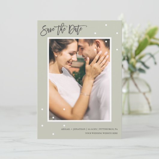 Eenvoudige Sage Two-foto met Stippen Sla de datum Save The Date (Staand voorkant)