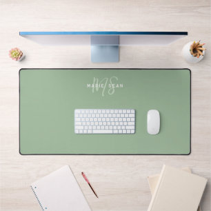 Eenvoudige Saliegroen Minimalistische Monogram Cad Bureaumat