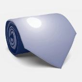 Eenvoudige samenstelling van witte en blauwe hemel stropdas (Opgerold)