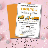 Eenvoudige schattige bouwwagen kinder 5e verjaarda kaart