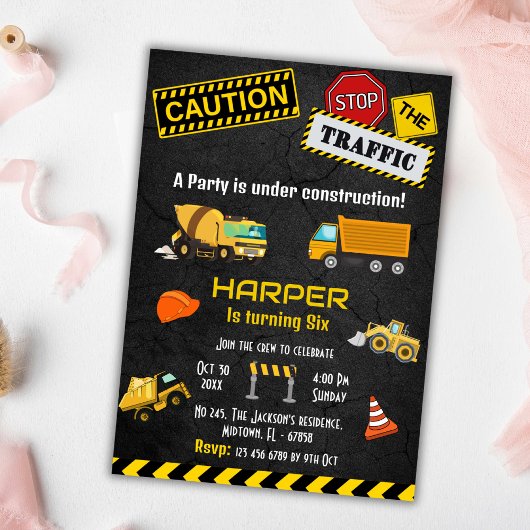 Eenvoudige schattige bouwwagen kinder 6e verjaarda kaart