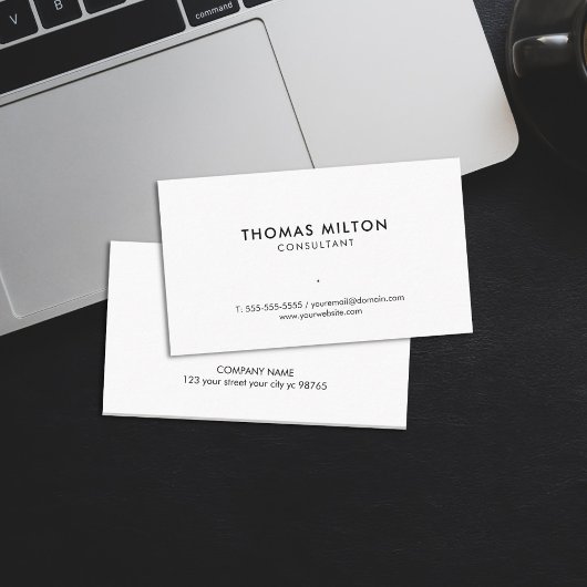 Eenvoudige schone elegante witte consultant visitekaartje