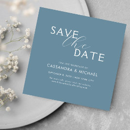 Eenvoudige schone stoffige blauwe en witte schrift save the date