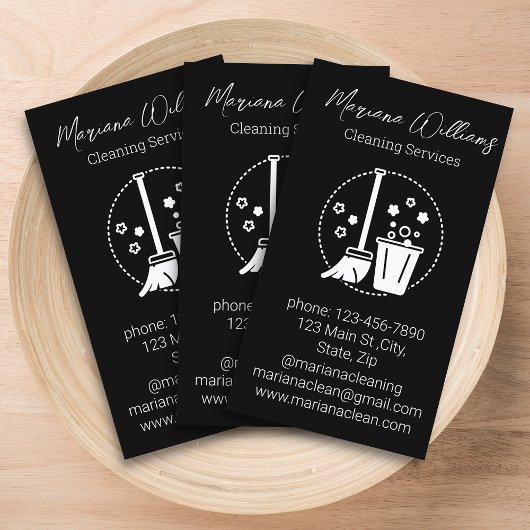 Eenvoudige schoonmaakdiensten logo Zwart Wit Visitekaartje
