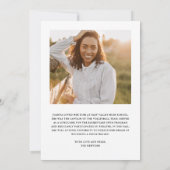 Eenvoudige Script Black Photo Afstuderen Aankondig Kaart (Achterkant)