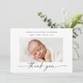 Eenvoudige Script Foto Baby Stats Bedankkaart (Staand voorkant)