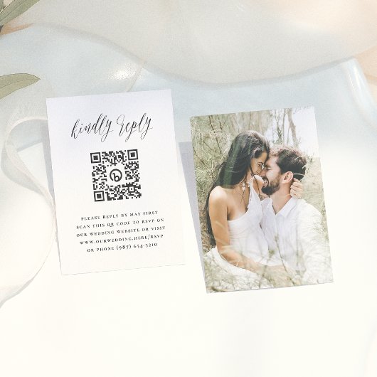 Eenvoudige Script Foto QR Code Huwelijk RSVP Informatiekaartje