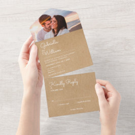 Eenvoudige Script Landelijke Kraft Monogram Foto B All In One Uitnodiging