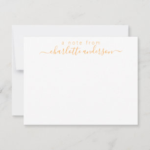 Eenvoudige script-lettering in geel gepersonalisee notitiekaartje