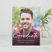 Eenvoudige Script Photo Graduation Party Kaart (Staand voorkant)