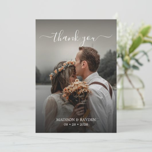 Eenvoudige scriptbedekking Olive Green Weduwfoto Bedankkaart (Staand voorkant)