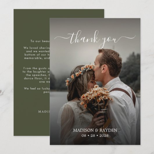 Eenvoudige scriptbedekking Olive Green Weduwfoto Bedankkaart (Voorkant / Achterkant)