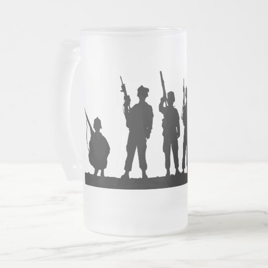 Eenvoudige Soldaten Silhouet Matglas Bierpul (Voorkant links)
