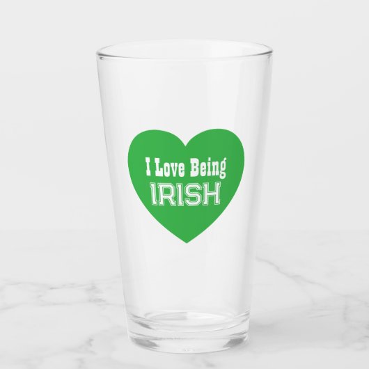 Eenvoudige St. Patrick's Day Green I Love Being Ir Glas (Voorkant)