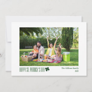 Eenvoudige St. Patrick's day Shamrocks familie fot Feestdagenkaart