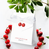 Eenvoudige stijlvolle elegante witte rode kersen b bedankdoosjes