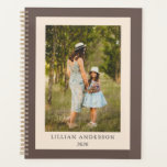 Eenvoudige stijlvolle gepersonaliseerde foto Boho  Planner<br><div class="desc">Plan uw dagen,  weken en maanden met deze eenvoudige en stijlvolle,  ongeëvenaarde koffiebruine planner die uw favoriete foto bevat en met jouw naam is gepersonaliseerd. Geweldig cadeauidee.</div>